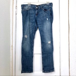 👖 Levi’s Boyfriend Jeans